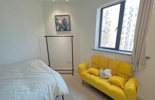 Jing'an Apartamento | Eastern Hub - French Window 3Bedroom 2Balcony near Heng Long Plaza People's Square West Nanjing Road