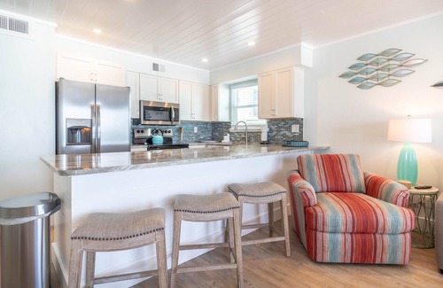 Seagrove Beach Condominio | Eastern Shores - 206 1 Bedroom Condo by RedAwning