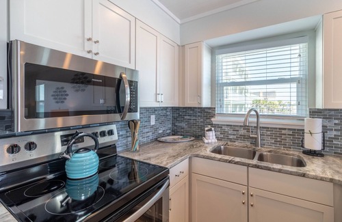 Seagrove Beach Condominio | Eastern Shores - 206 1 Bedroom Condo by RedAwning