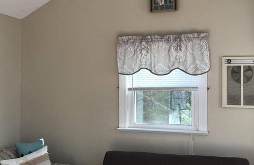 Laconia Cabaña | Eastern Shores Cottage
