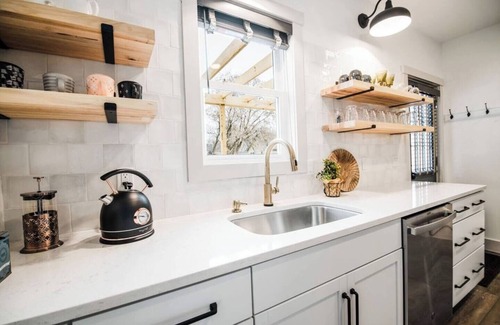 Boyne City Casa | Eastside Cozy Cottage - Blocks from Downtown BC