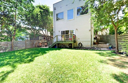 Blackshear-Prospect Hill Casa | Eastside Downtown Skyline Stunner
