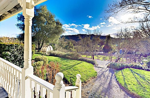 Healdsburg Casa | Eastside Manor