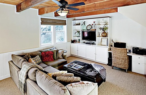 Healdsburg Casa | Eastside Manor
