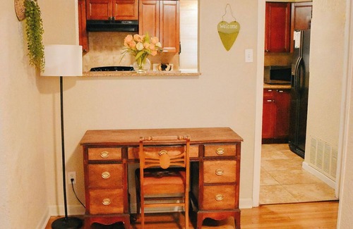 Shearer Hills - Ridgeview Casa | Easy Access, Everything Nearby, Best Value, Specious, Quiet & Safe, Airport 2mi.