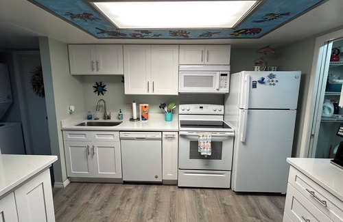 New Smyrna Beach Condominio | condominio hermoso y razonable en New Smyrna Beach cerca de todo!