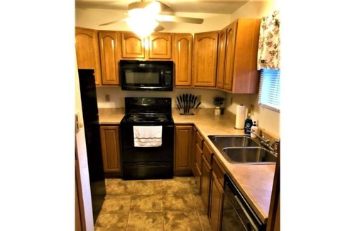 Windber Casa | Easy Access King and Queen Nestled Ranch!