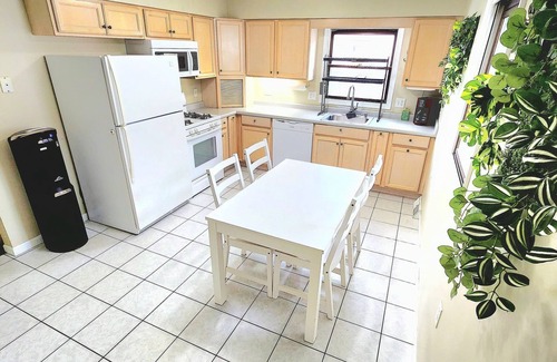 La Crosse Casa | Easy Access to Airport, Freeway, Dining, River, and Docks