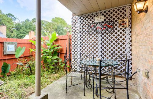 Decatur Casa | Easy ATL Access Suburban Home Base with Patio