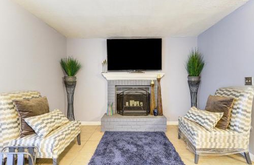 Decatur Casa | Easy ATL Access Suburban Home Base with Patio