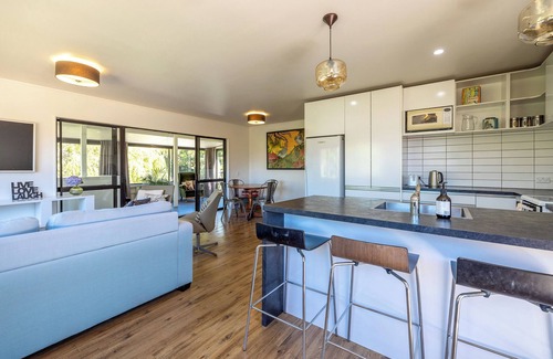Surfdale Casa | Easy Breezy Surfdale Beach
