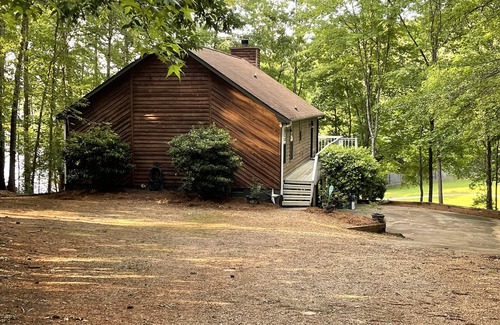 Lake Oconee Cabina | Una cabaña en el bosque