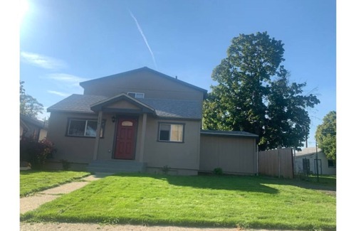 East Central Casa | Easy Spokane Access 2-BR, 1 Bath Duplex