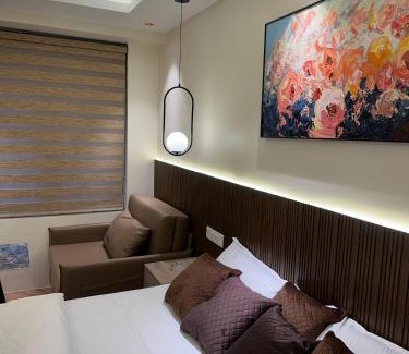 Jaypee Greens Apartamento | Easy Stayz - Comfy stays in Greater Noida near Expo Mart