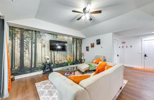 Paw Creek Casa | Easy Uptown Access Charlotte Gem with Peaceful Yard