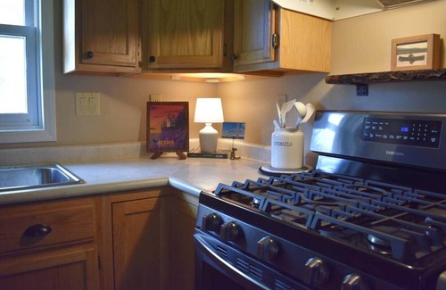 Three Oaks Casa | Easy walk to downtown Three Oaks