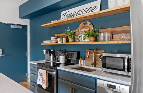 Northside Apartamento | Easy Walk to Frazier Ave, Walnut St. Bridge and Coolidge Park