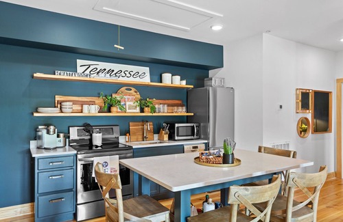 Northside Apartamento | Easy Walk to Frazier Ave, Walnut St. Bridge and Coolidge Park