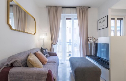 Zona Farini Apartamento | Easylife - Elegante e chic dimora con balcone