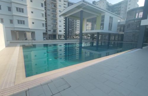 Taman Kolej Perdana Apartamento | EasyStay Kampar (near UTAR) 5bedrooms 10pax Free WiFi