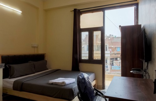 Sainik Farm Casa | Eat Sleep Wander Studio Apartments