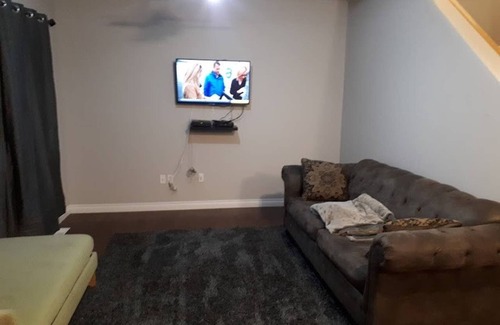 Timberlea Apartamento | Dormitorio Eazi KingSuite