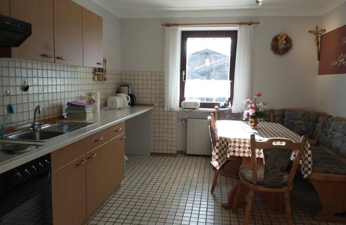 Traitsching Apartamento | Ebenerdige Ferienwohnung mit Terrasse für bis zu 4 Personen