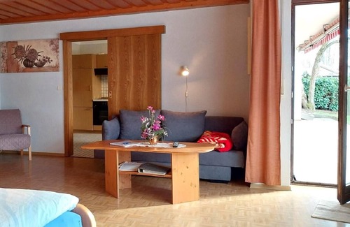 Traitsching Apartamento | Ebenerdige Ferienwohnung mit Terrasse für bis zu 4 Personen