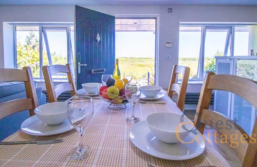 Icklesham Casa | Ebb n Flow - 2 Bed Bungalow - Looks over Nature Reserve & Beach - Ideal secluded bungalow - parking