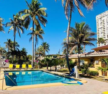Pompano Beach Hotel | Ebb Tide Resort