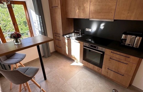 Hohenaschau im Chiemgau Apartamento | Ebenerdige Ferienwohnung Schlossblick 60 qm, Separates Schlafzimmer, Terrasse