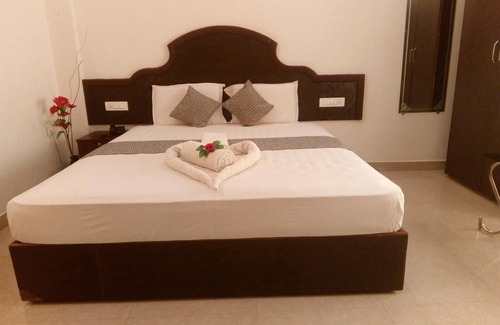 Nedumbassery Hotel | Ebenezer Plaza