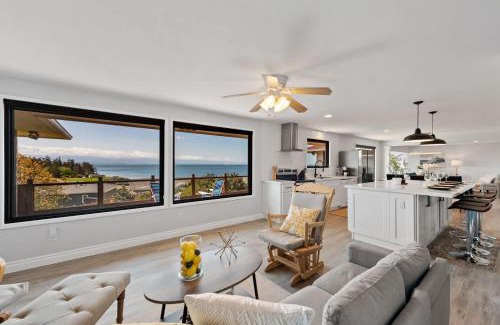 Oak Harbor Casa | Ebey Landing Ocean View Retreat on Whidbey Island