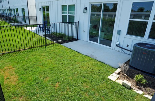 Stephenville Casa | Ebony and Ivory, Stephenville’s newest townhome