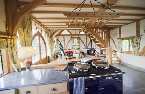 Tenbury Wells Cabaña | Ebony Cottage es un escape del mundo exterior.