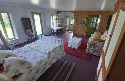 Sainte-Marcelline-de-Kildare Cabina | eco-friendly straw house