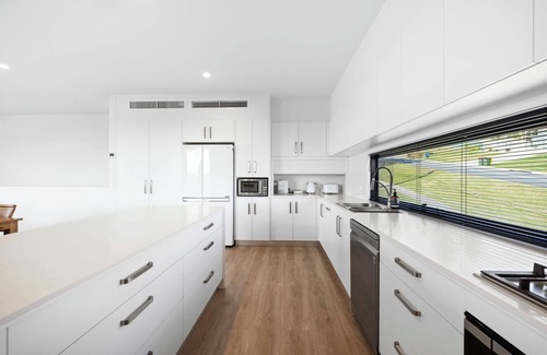 Woolgoolga Casa | Echoes Luxury Residence Beach Views Walk to Cafes