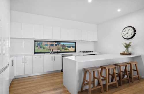 Woolgoolga Casa | Echoes Luxury Residence Beach Views Walk to Cafes