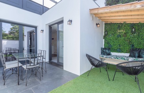 Nansouty-Saint-Genes Casa | Echoppe Jaurès - typical Bordeaux renovated house 3 bedrooms/3 bathrooms