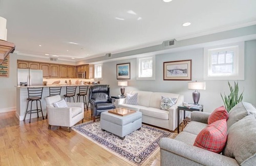 Foscoe Condominio | Echota Woods 221--- Entry Level Mountain Condo, One Level Living (No Stairs), Gated Resort, Indoo...