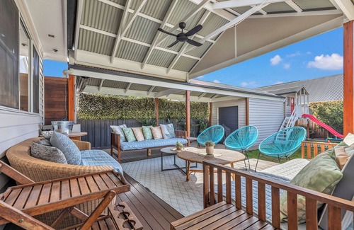 Echuca Casa | Casa de vacaciones ACE Echuca - Favorito de la familia * Ubicación privilegiada * Piscina climatizada * Fuego de gas