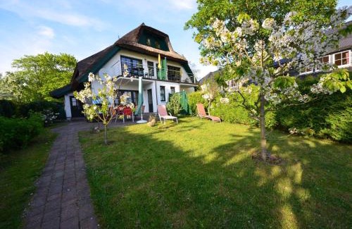 Gross Zicker Casa | Eck-Reethaus-Sturmhaube