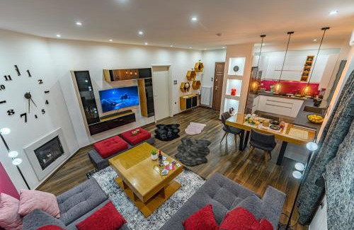 Volos Apartamento | Eclectic 2BR apartment