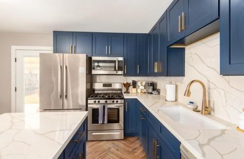 New Papago Parkway Casa | Eclectic Escape Wpool, Yard Games- Old Town5min