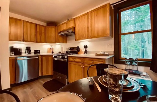 Corea Cabina | Eclectic & Forested Cabin w/ Firepit & Beach Access Near Acadia Schoodic