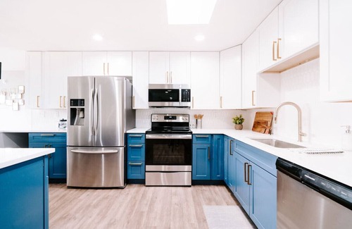 Barths Casa | Eclectic Mid-Mod Retreat 15 min to DT Denver