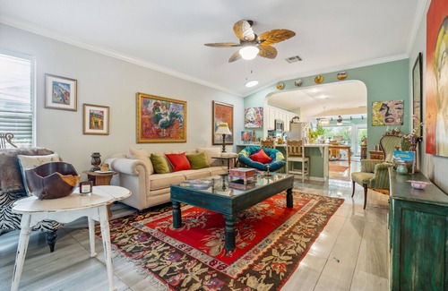 Kyle Casa | Eclectic Oasis: Artful & Colorful Comfort