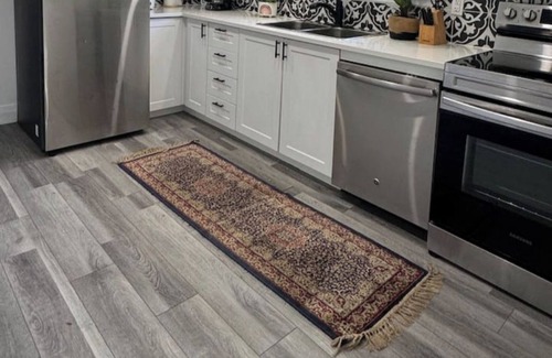 London Casa | Eclectic Old East 3BD in Entertainment District