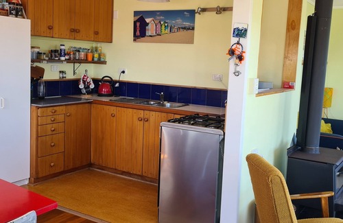 Waitarere Beach Cabaña | Eclectic real kiwiana bach