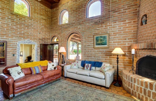 Tucson Casa | Eclectic Tucson Home 2 Mi to Saguaro National Park